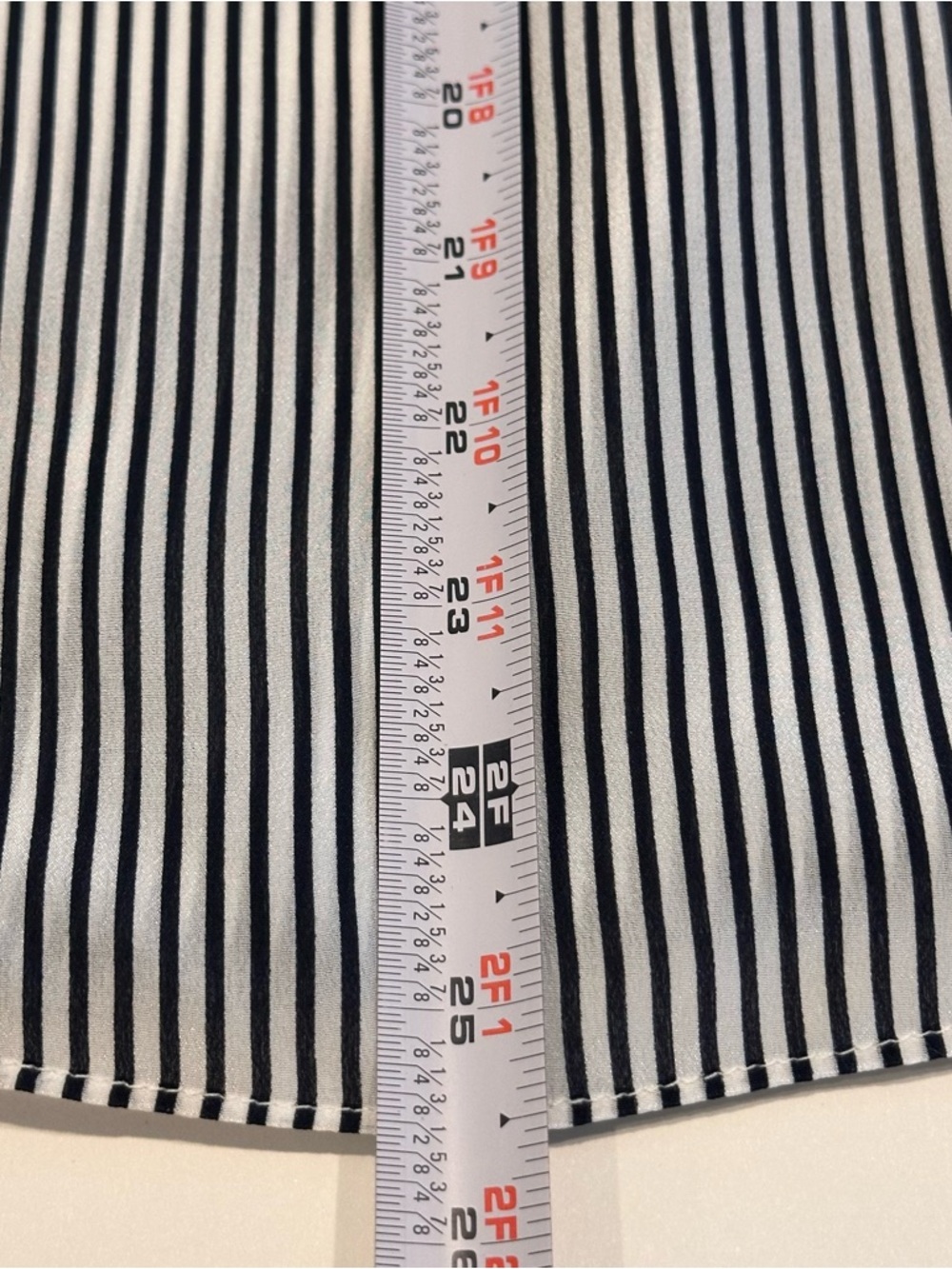Cabi 100% Silk Off Shoulder Striped Blouse XS Black White Tunic Top Lightweight - Picture 13 of 15